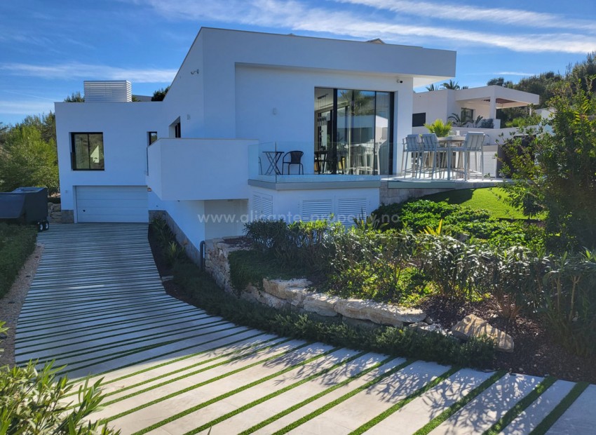 Villa in Las Colinas Golf Resort