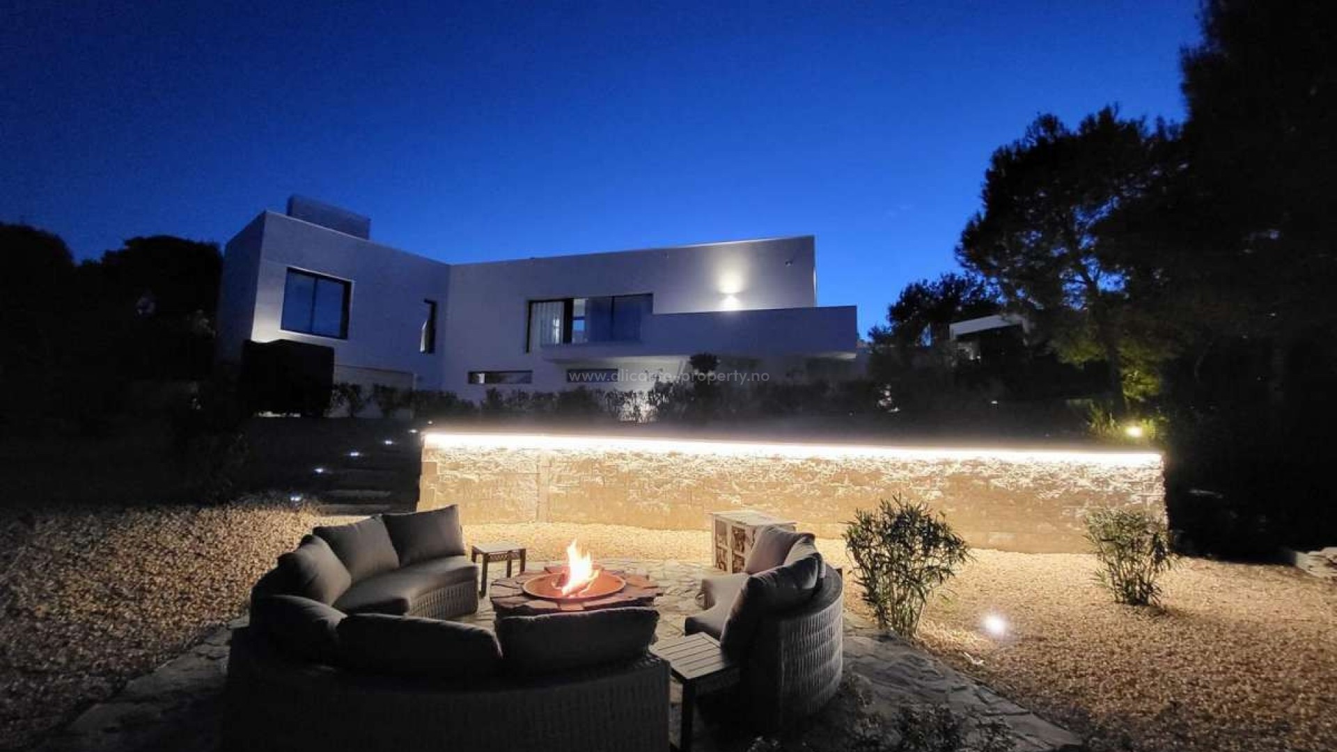 Villa in Las Colinas Golf Resort