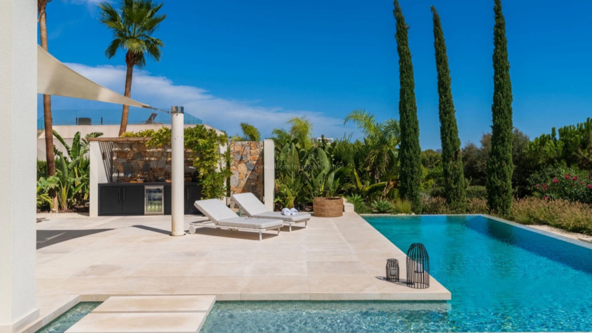 Villa in Las Colinas Golf Resort