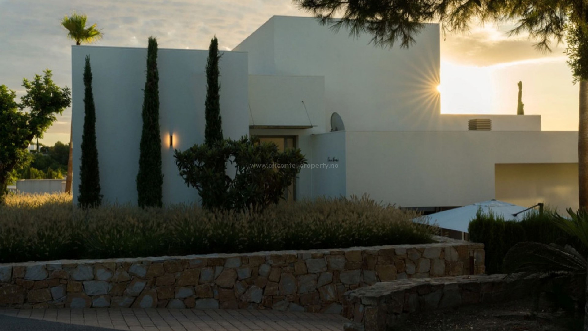 Villa in Las Colinas Golf Resort