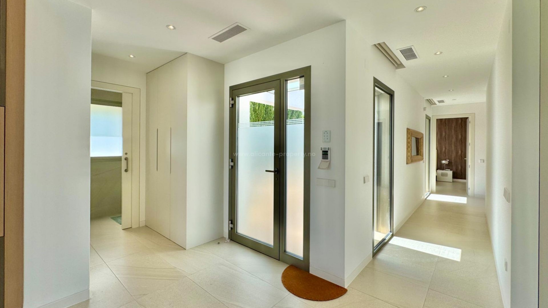 Villa in Las Colinas Golf Resort
