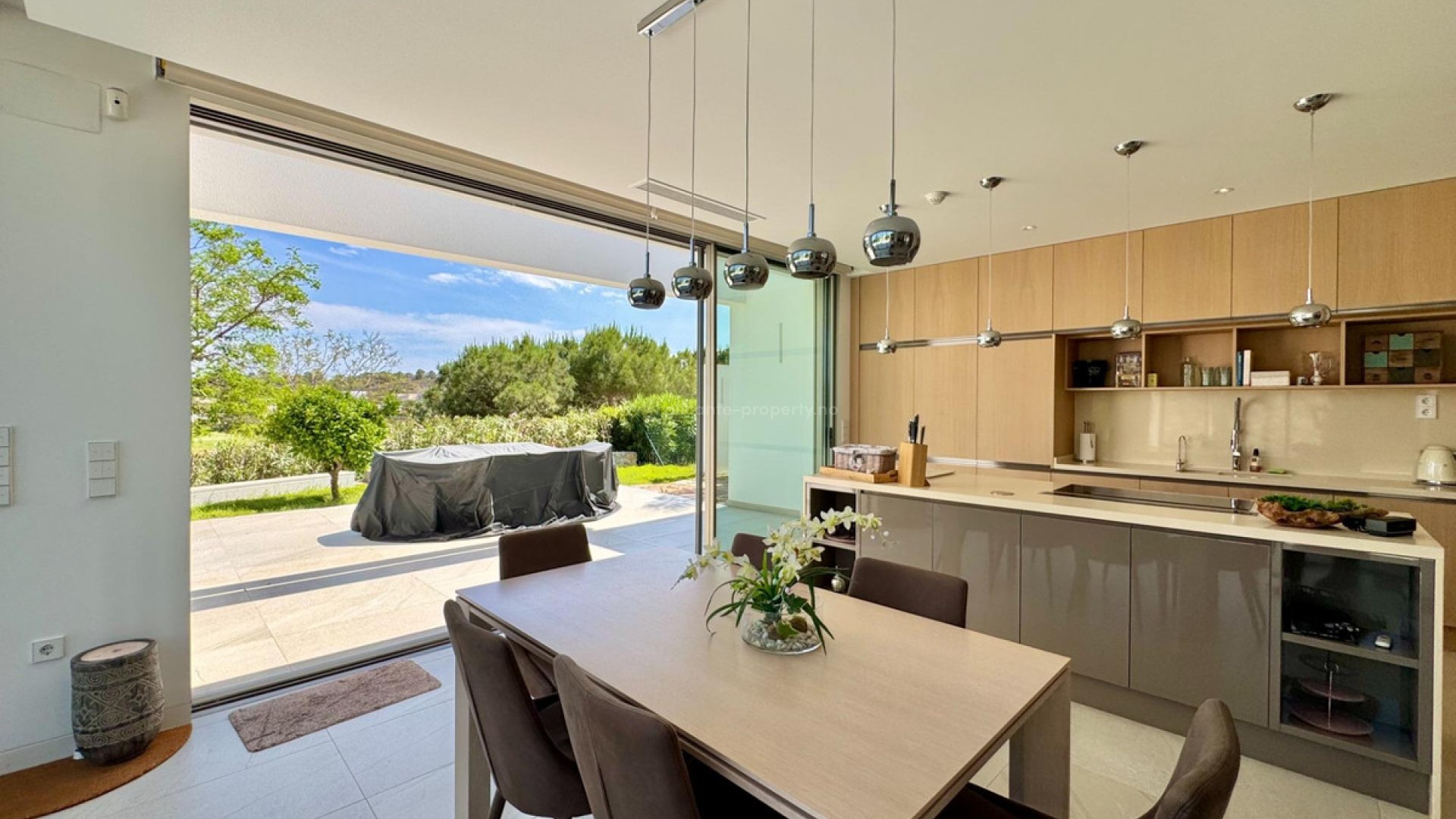 Villa in Las Colinas Golf Resort