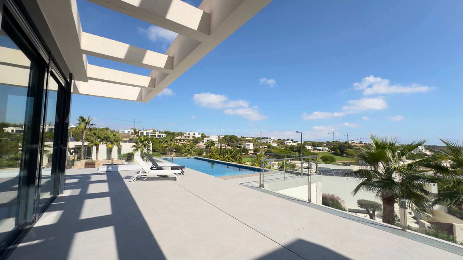 Villa in Las Colinas Golf Resort