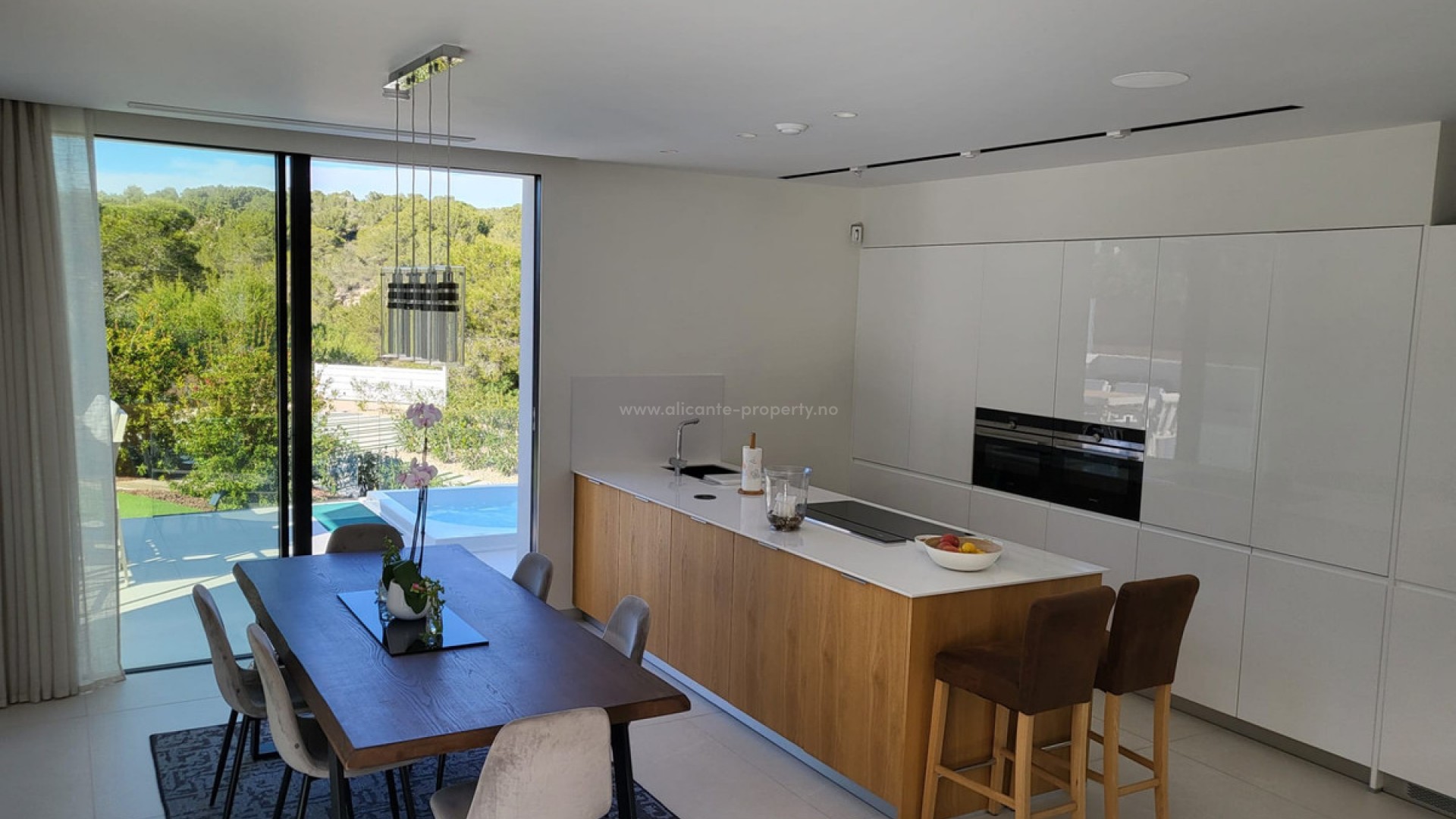 Villa in Las Colinas Golf Resort