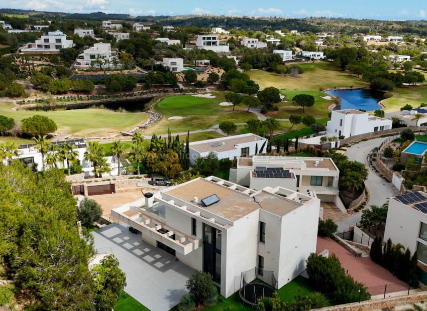 Villa in Las Colinas Golf Resort