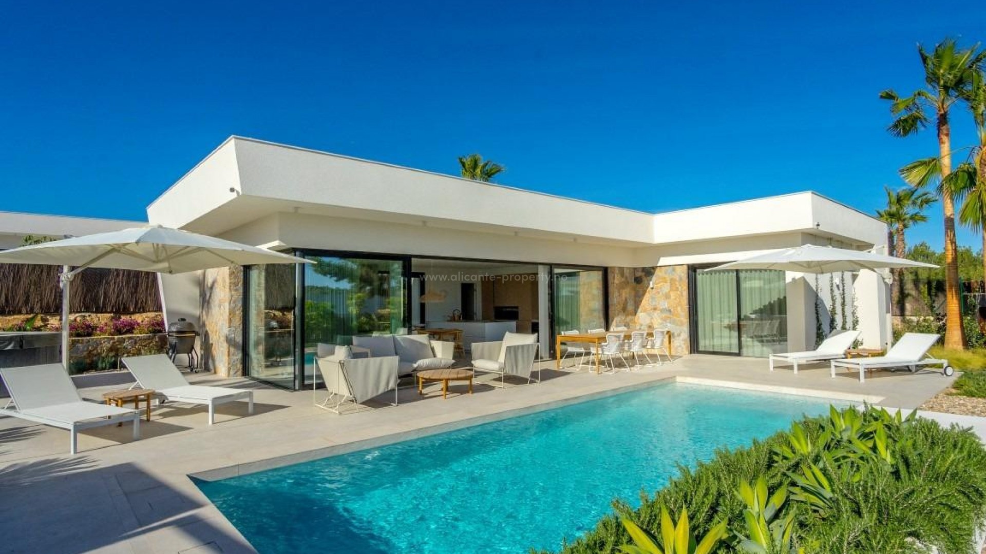 Villa in Las Colinas Golf Resort