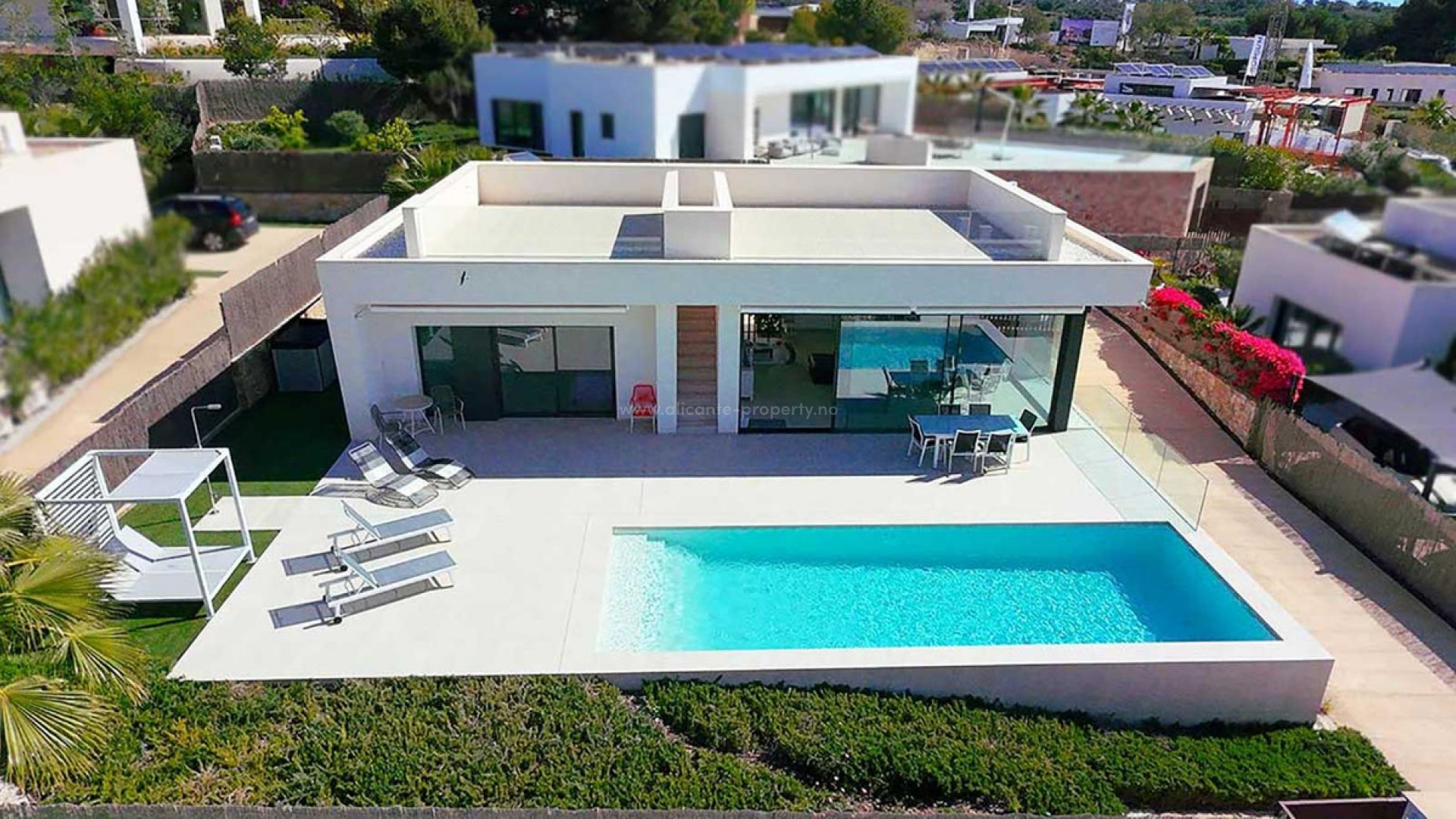Villa in Las Colinas Golf Resort