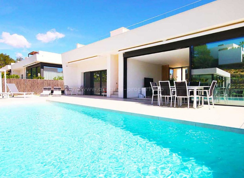 Villa in Las Colinas Golf Resort