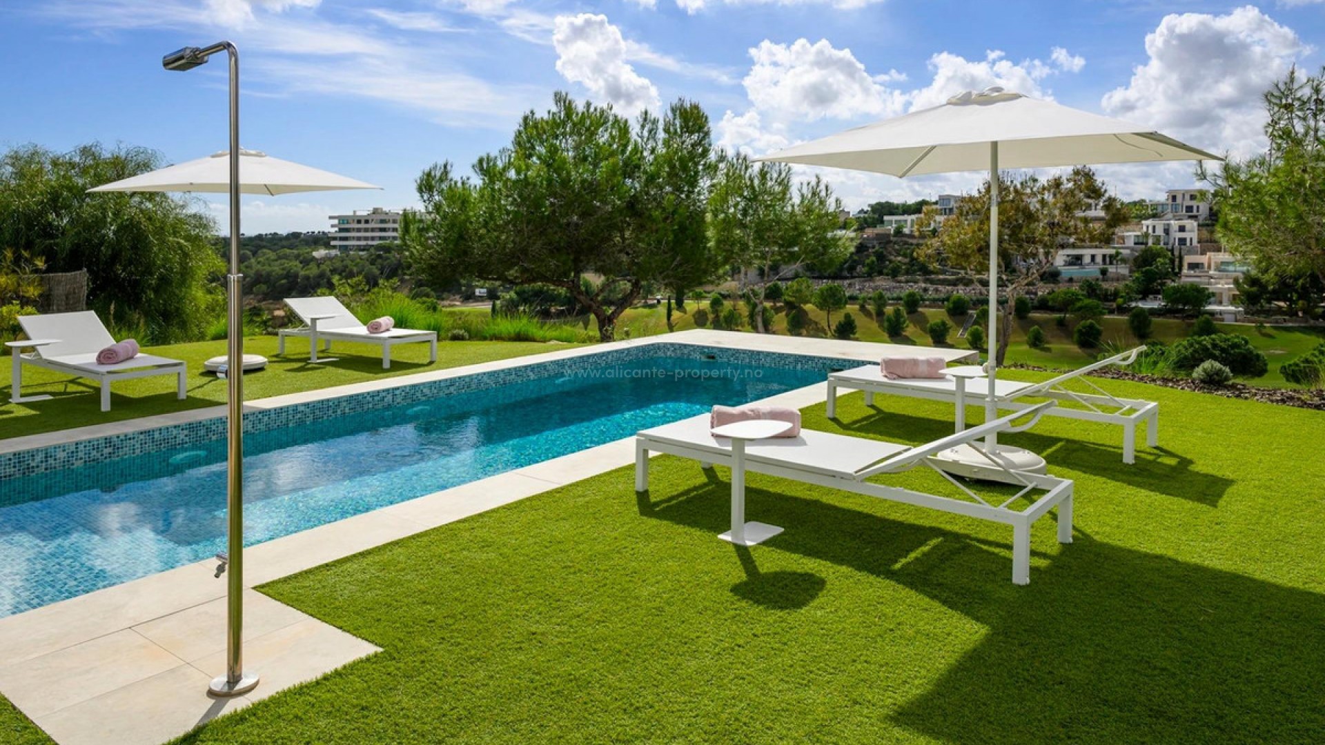 Villa in Las Colinas Golf Resort