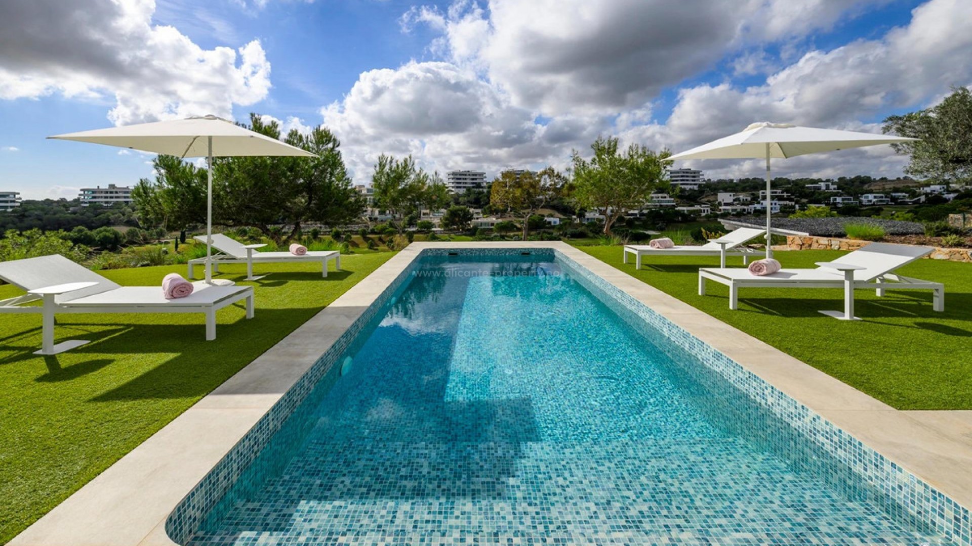 Villa in Las Colinas Golf Resort
