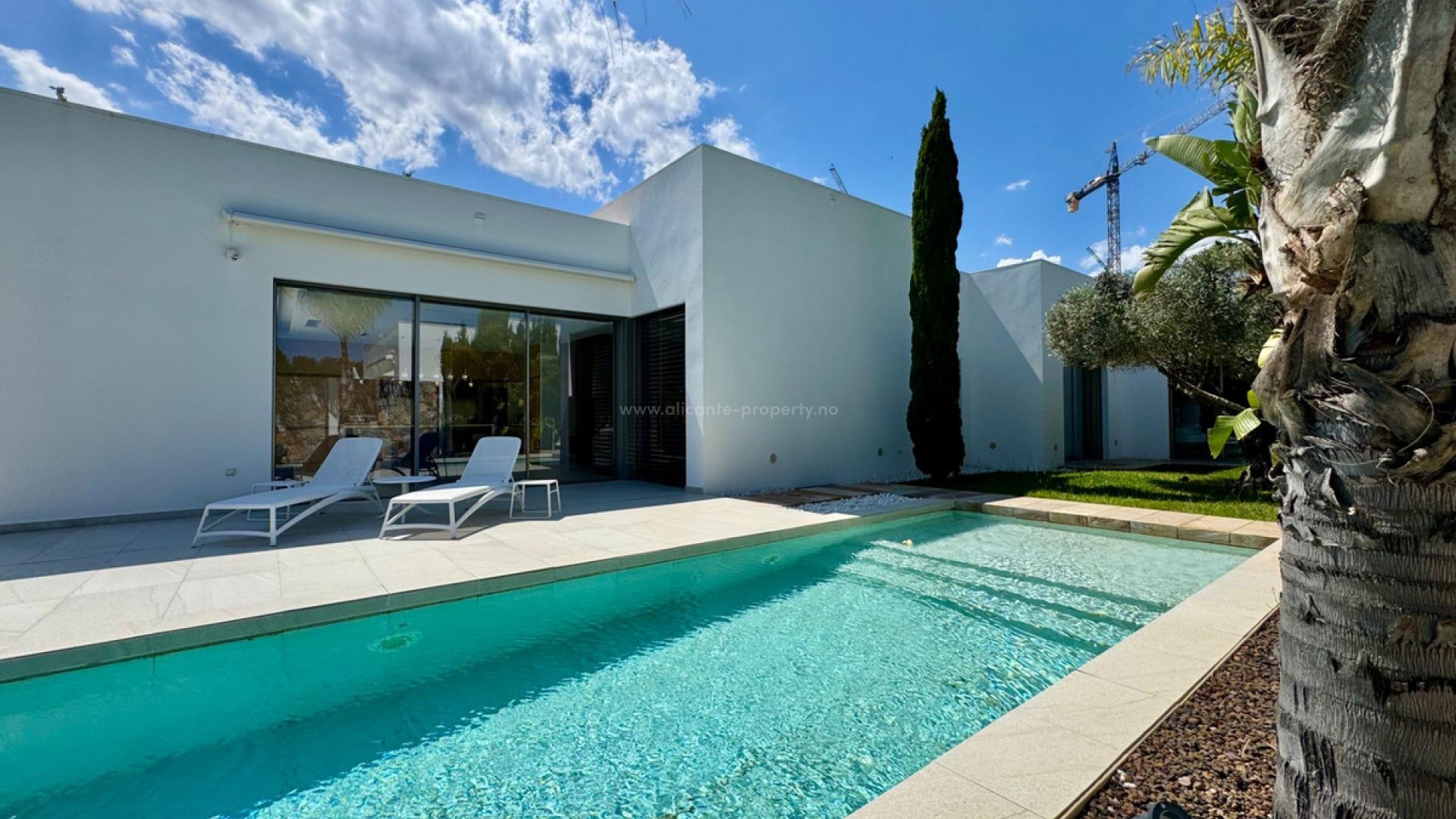 Villa in Las Colinas Golf Resort