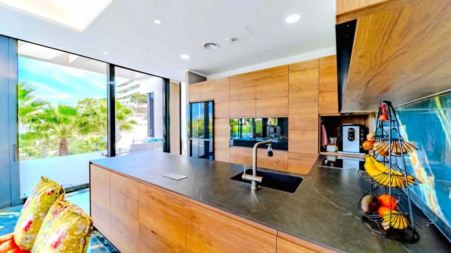 Villa in Las Colinas Golf Resort