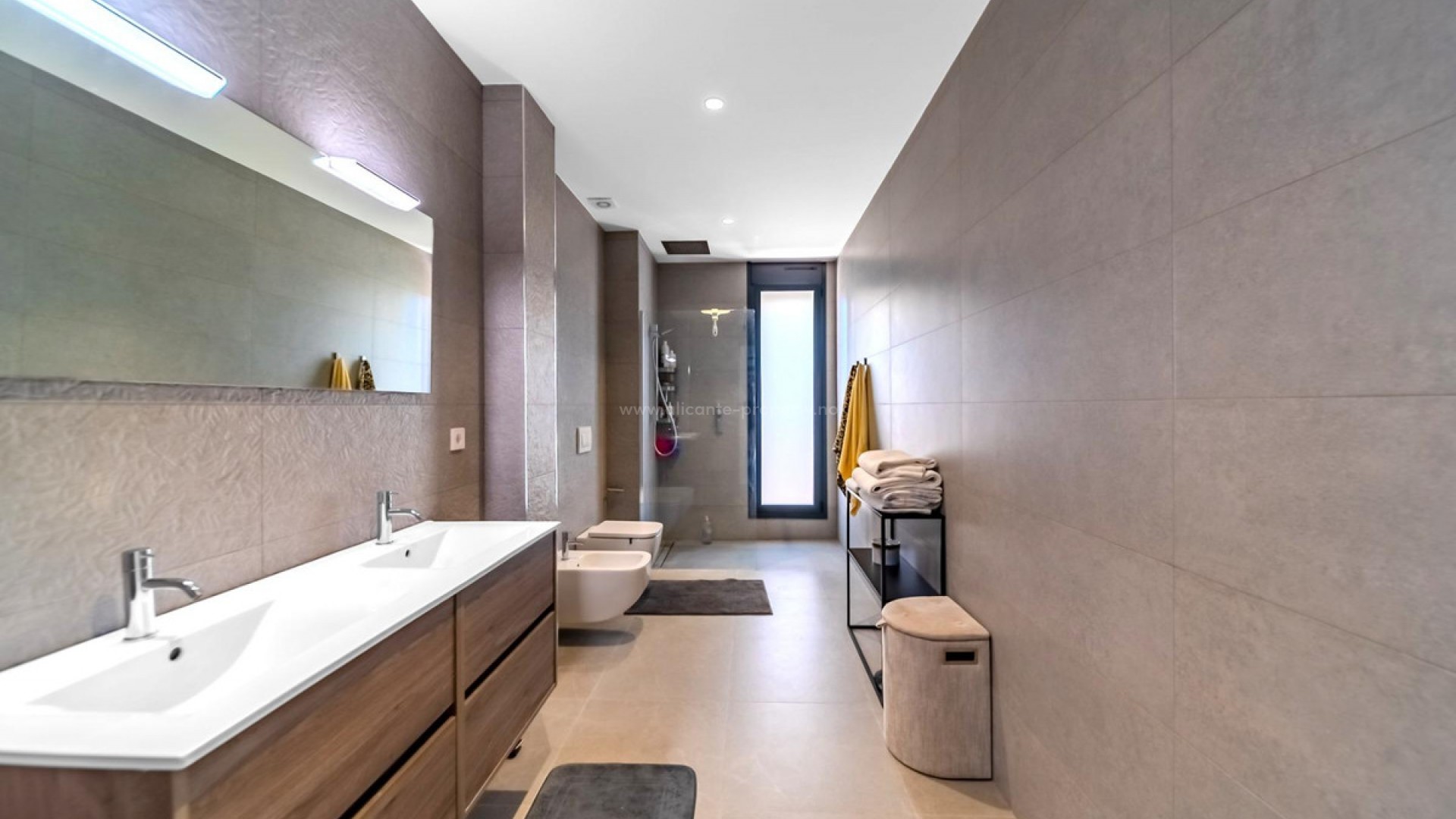Villa in Las Colinas Golf Resort