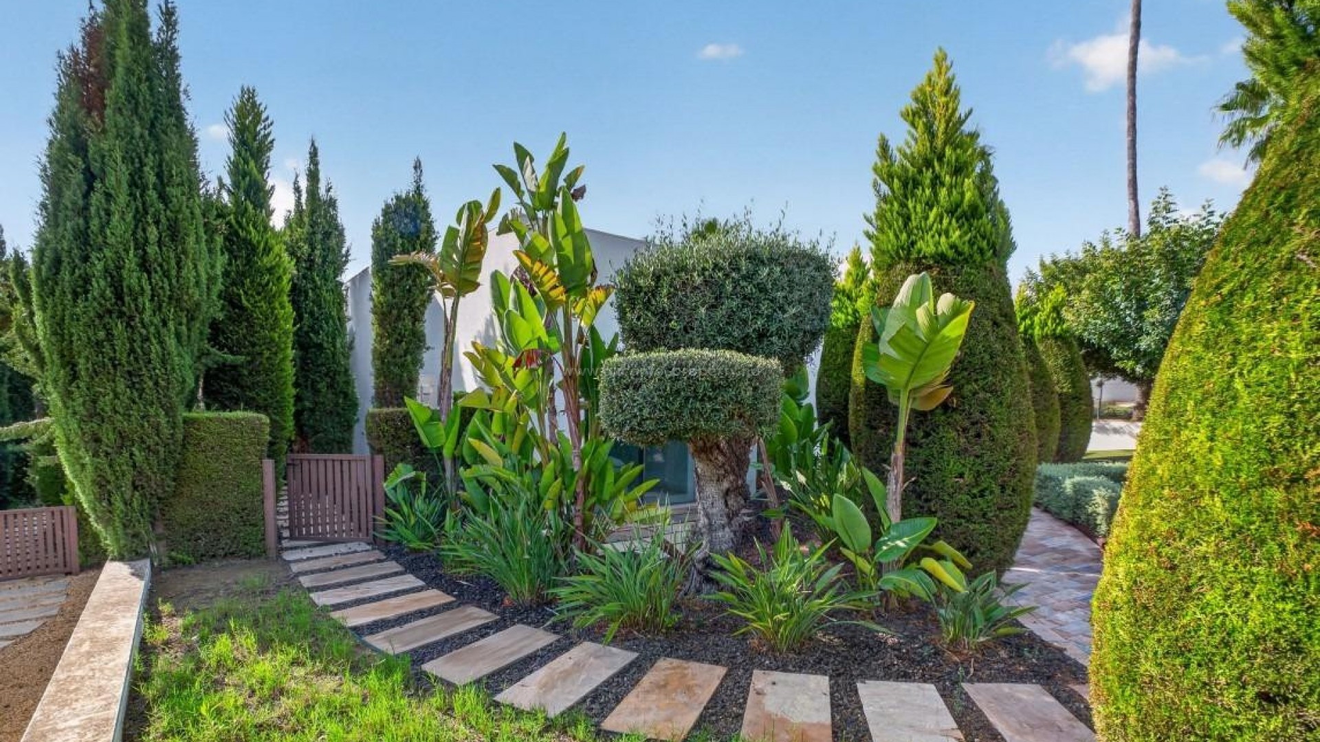 Villa in Las Colinas Golf Resort