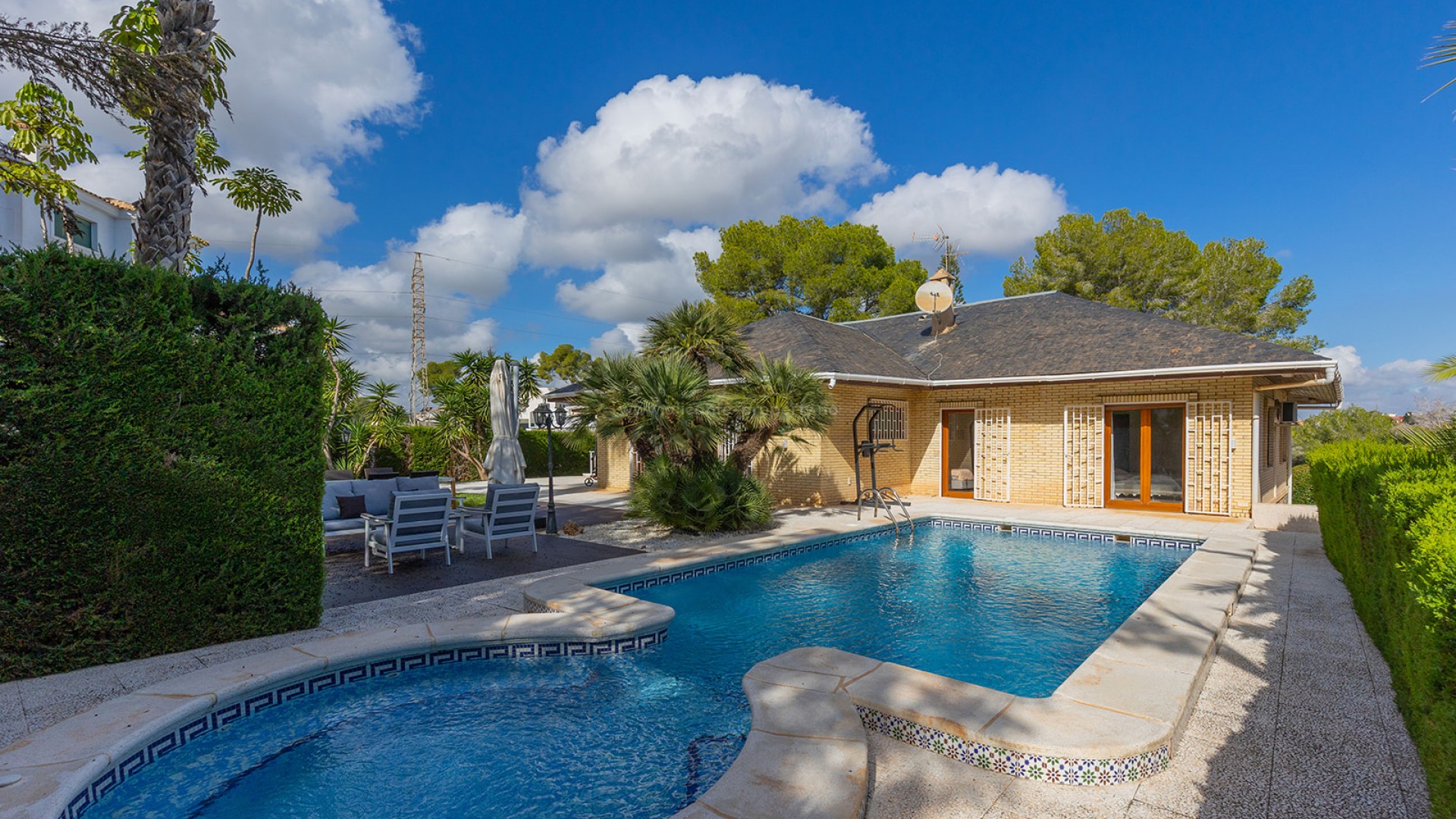 Villa in Las Filipinas