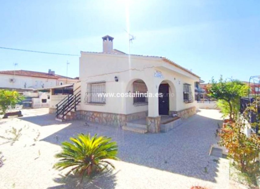 Villa in Los Alcazares