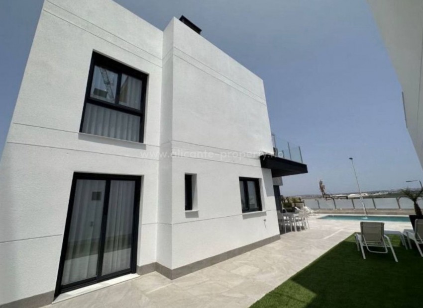 Villa in Los Altos