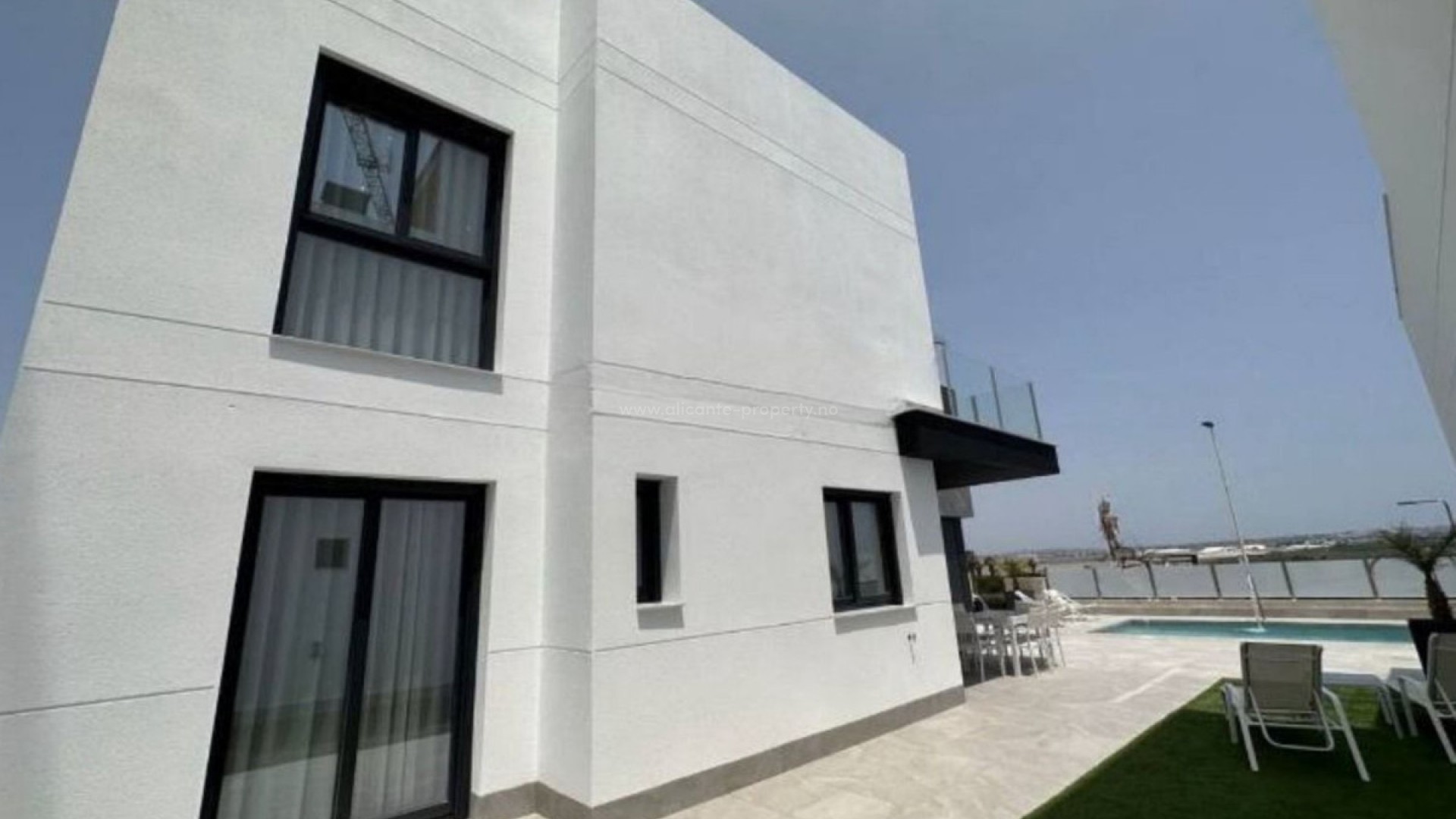 Villa in Los Altos