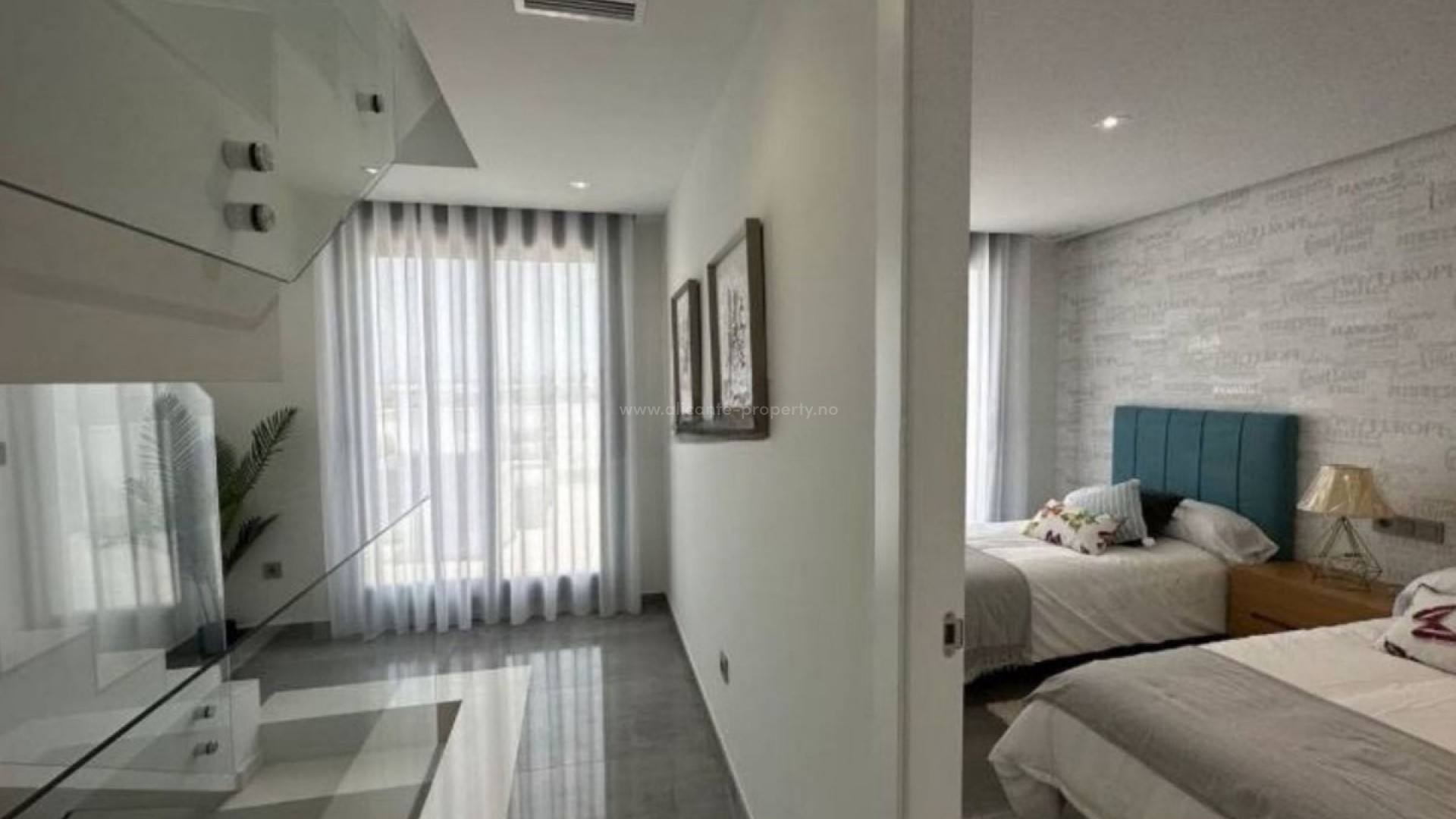 Villa in Los Altos