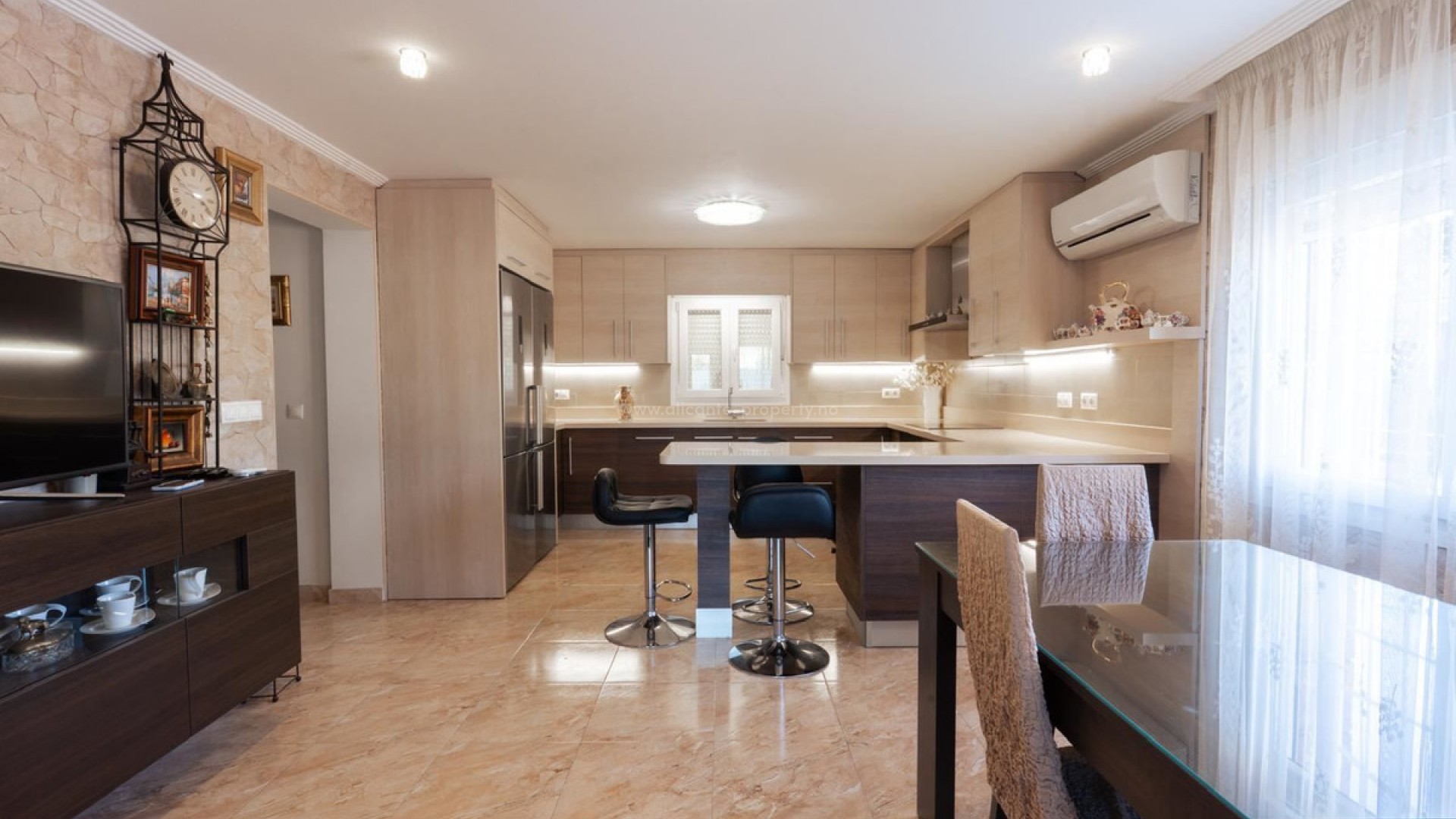 Villa in Los Altos