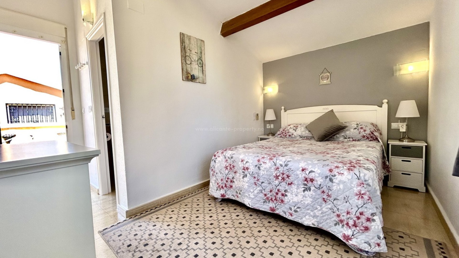 Villa in Los Altos