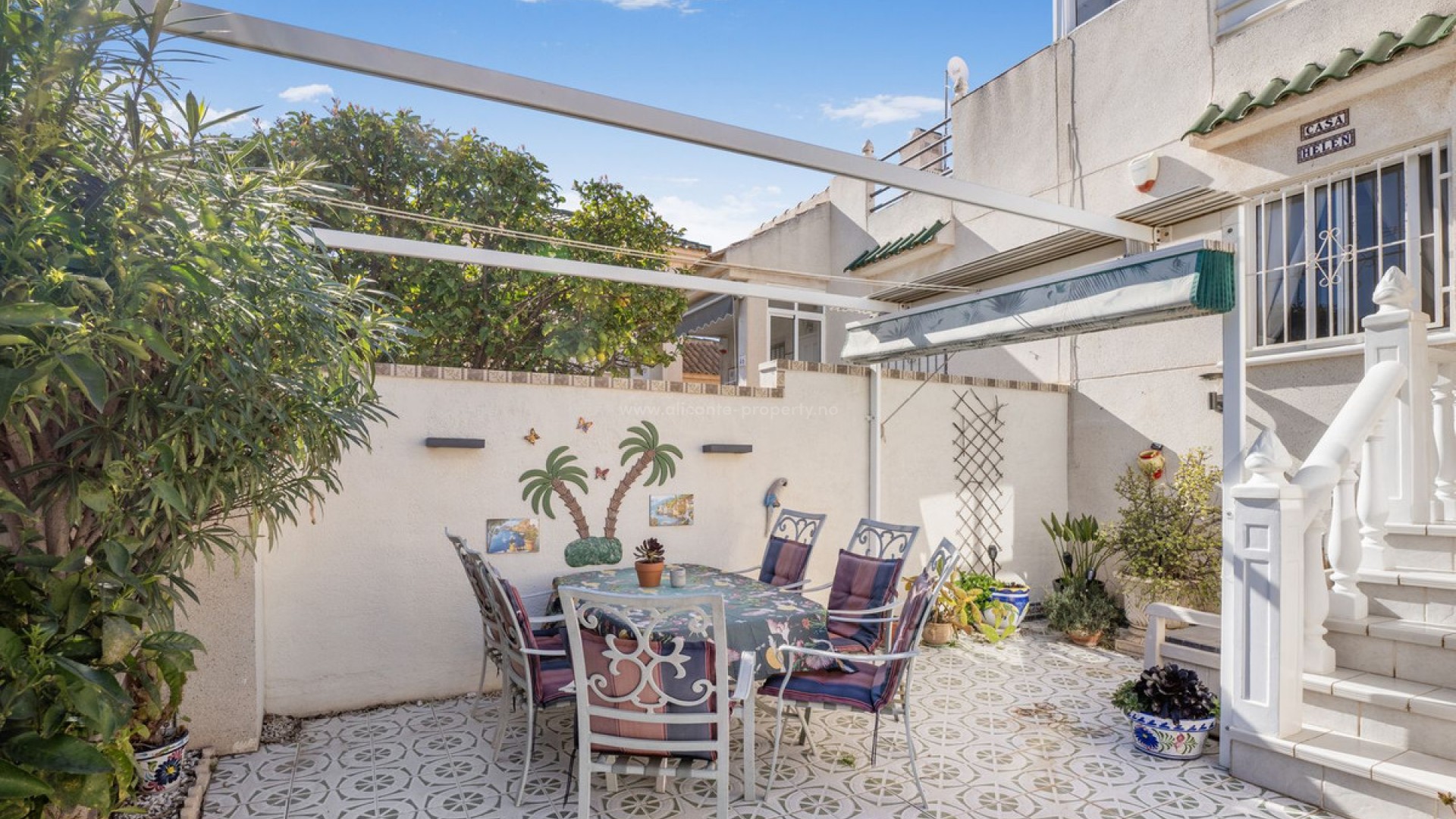 Villa in Los Altos