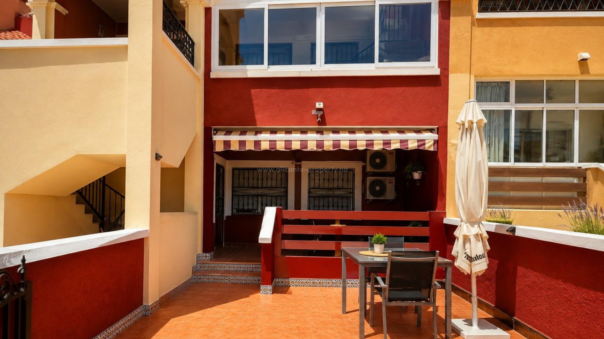 Villa in Los Altos