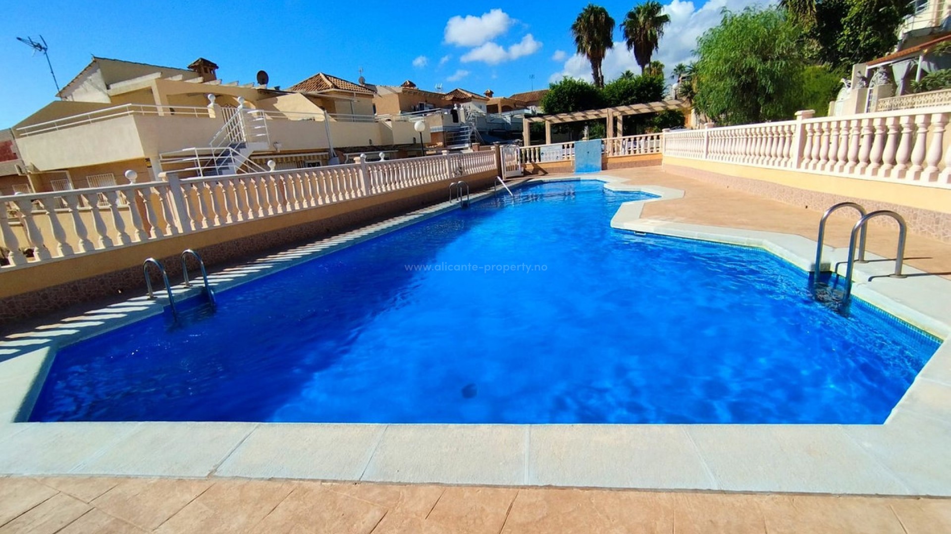 Villa in Los Altos