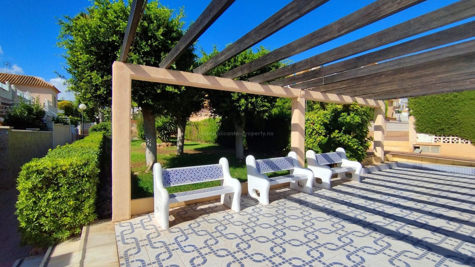 Villa in Los Altos