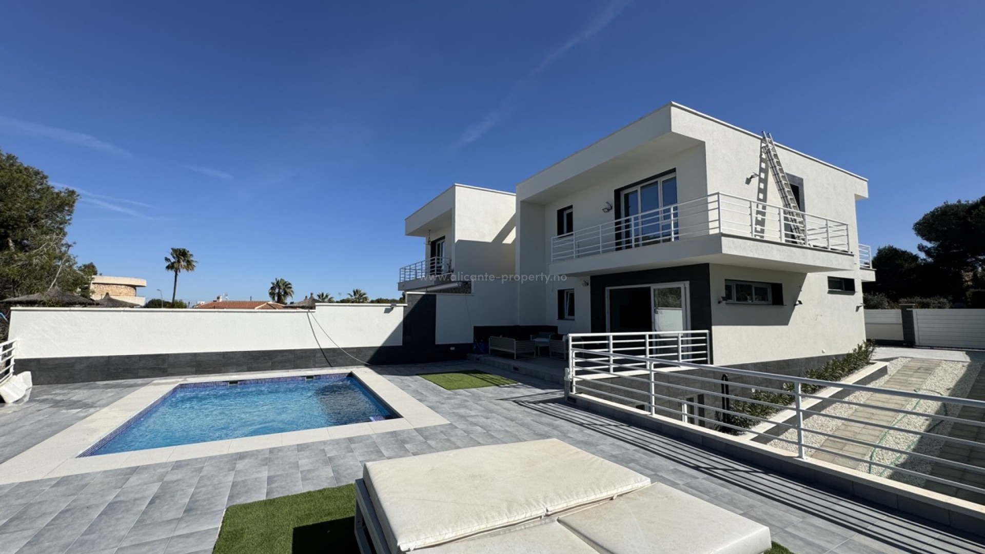 Villa in Los Balcones