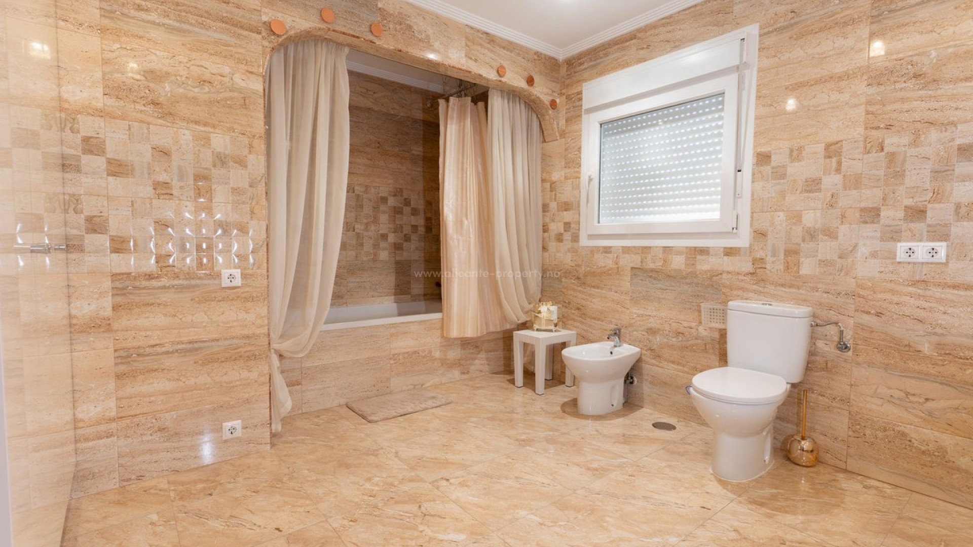 Villa in Los Balcones