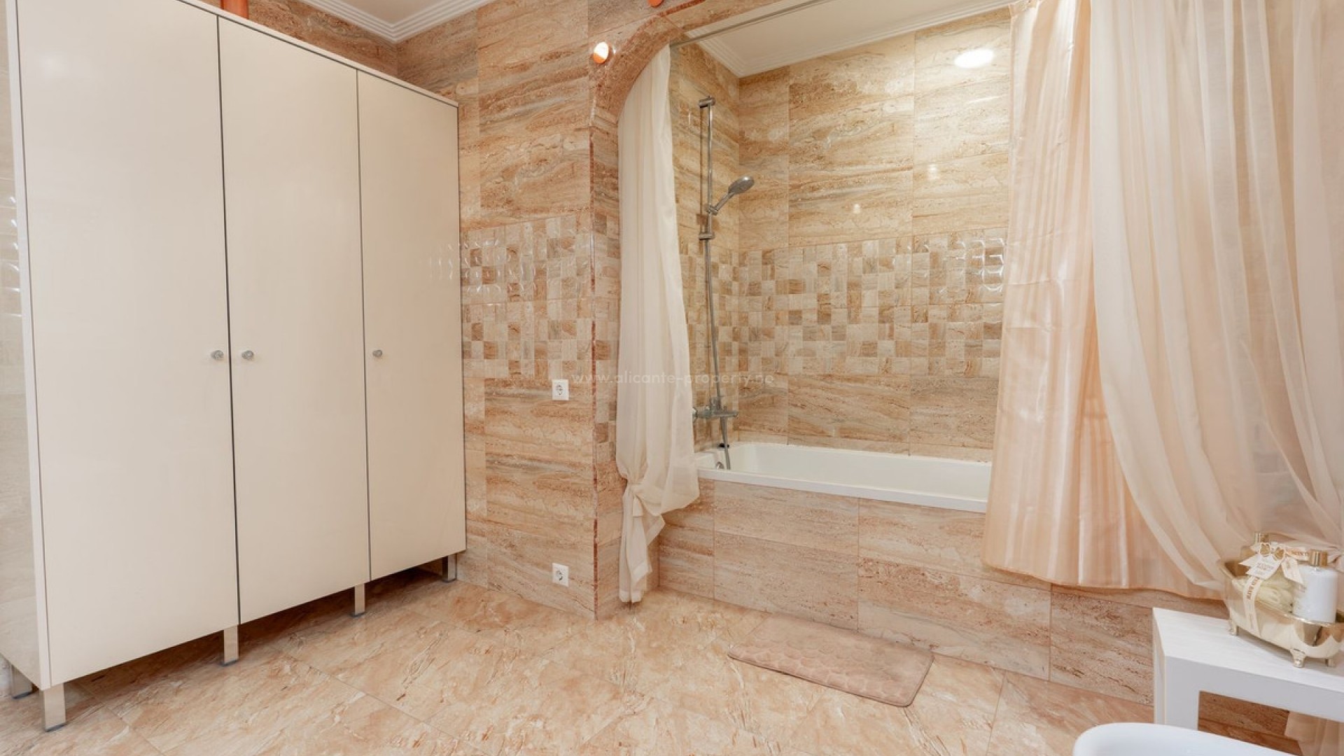 Villa in Los Balcones