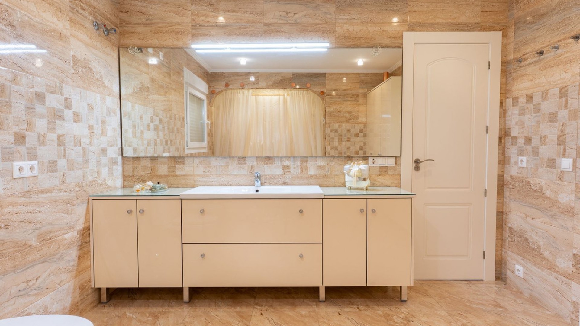 Villa in Los Balcones