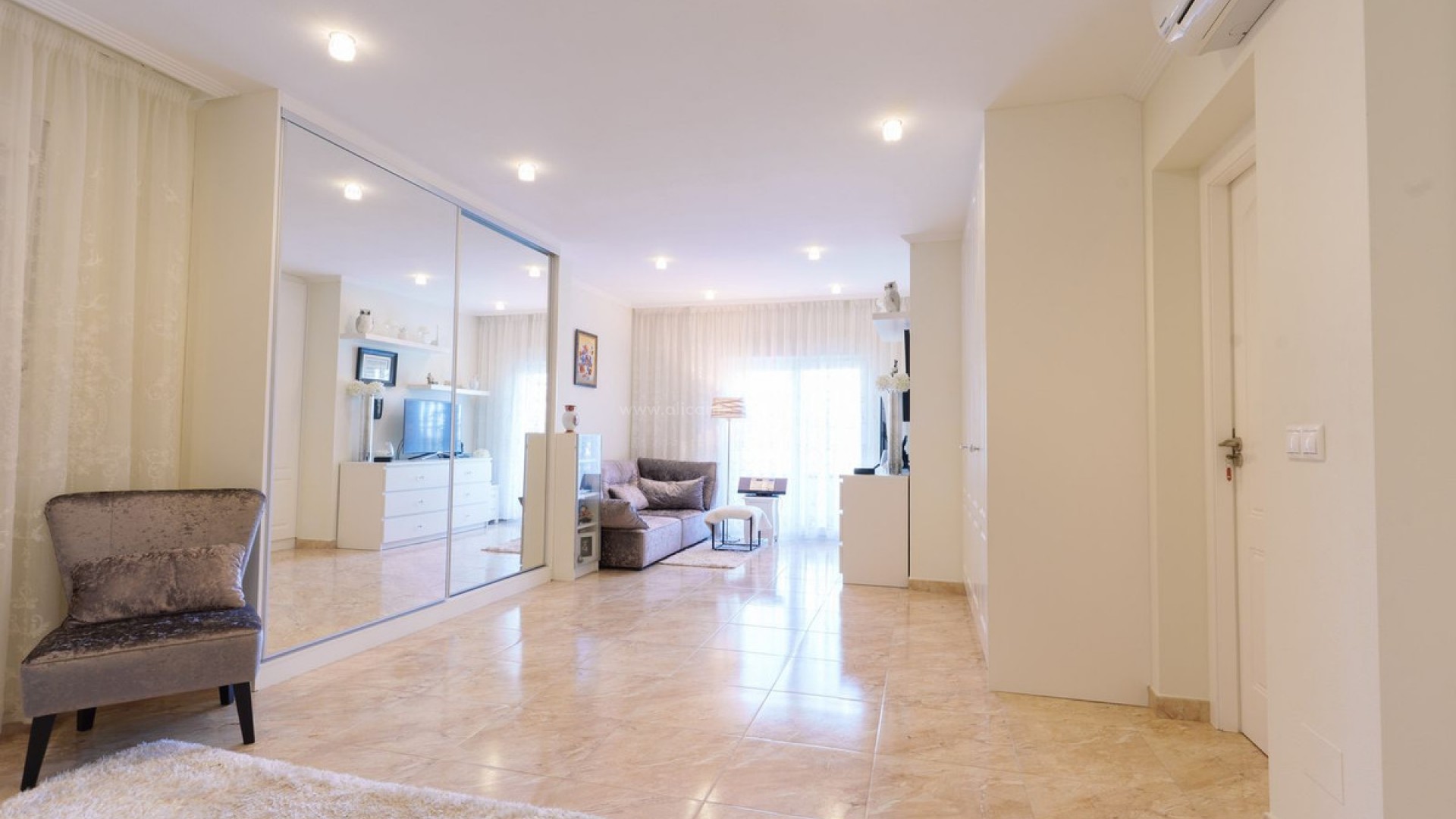 Villa in Los Balcones