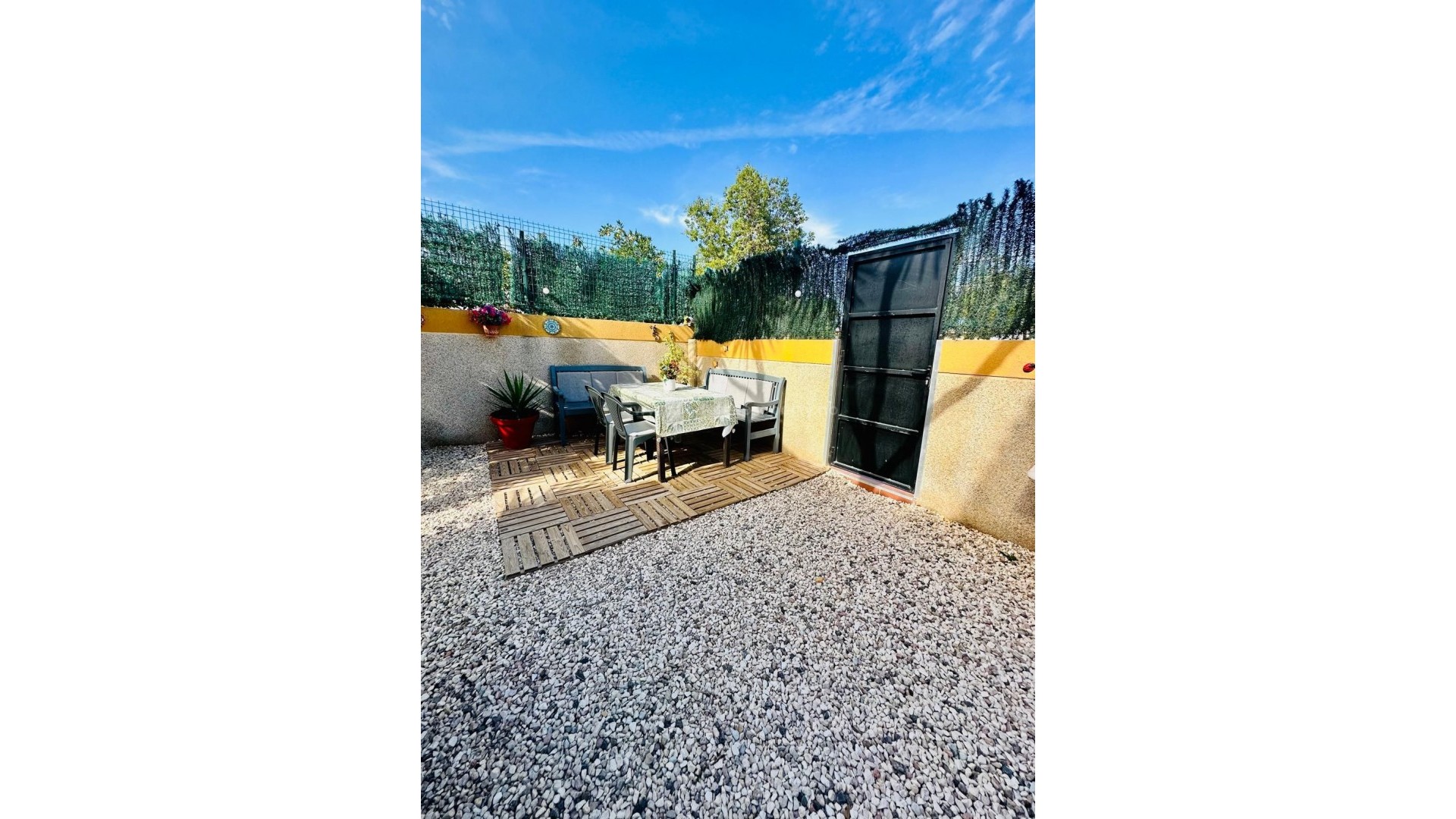 Villa in Los Montesinos Centro