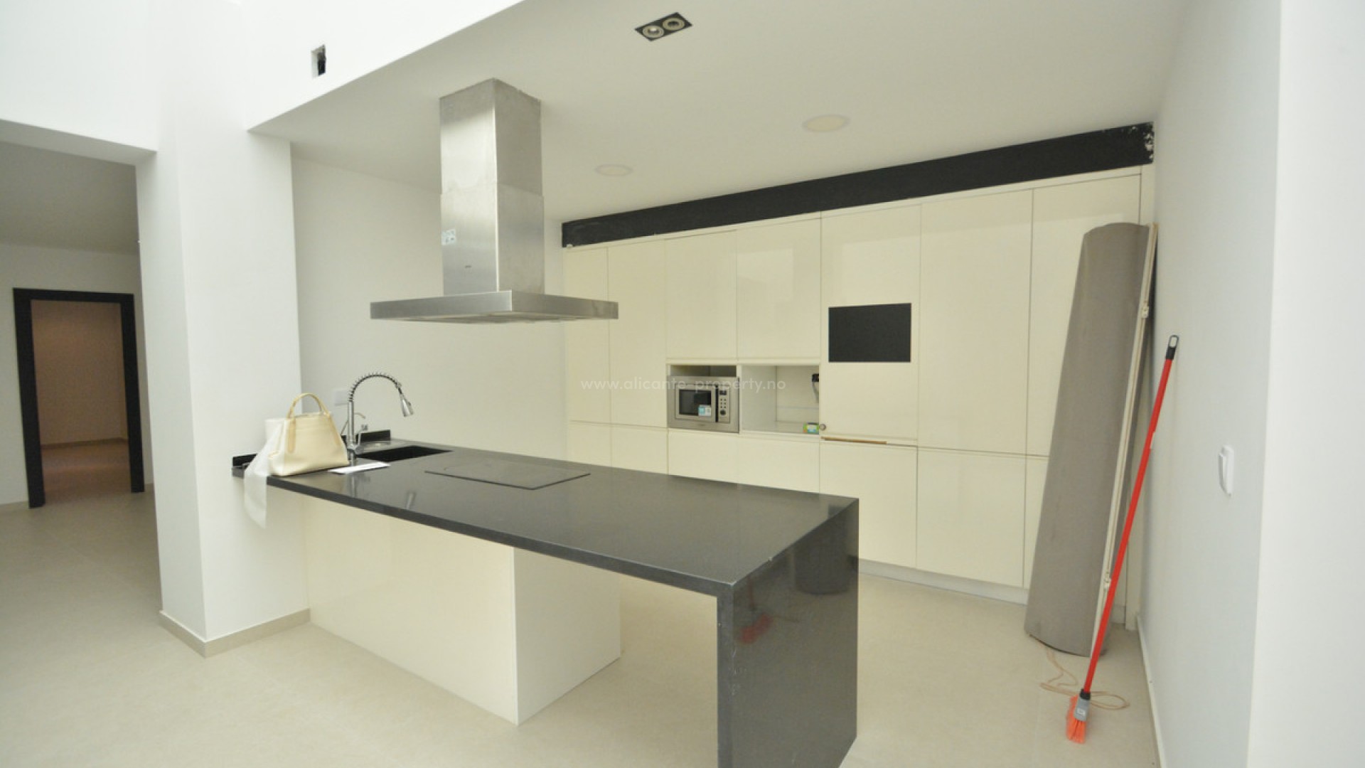 Villa in Los Montesinos Centro