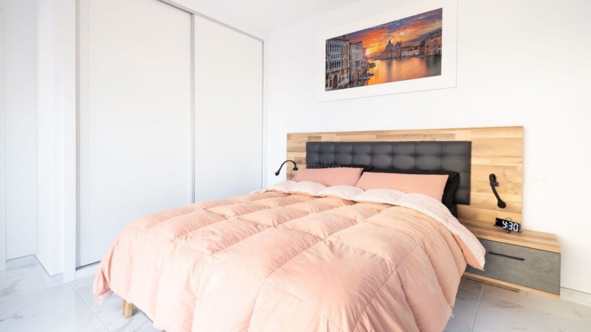 Villa in Los Montesinos Centro