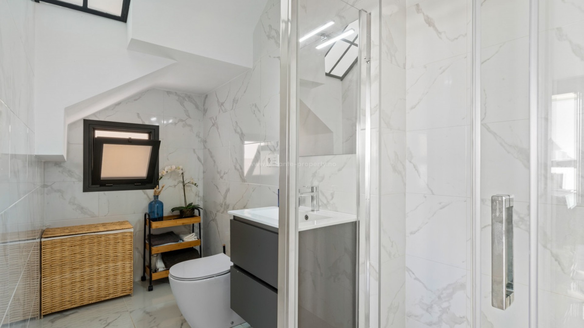 Villa in Los Montesinos Centro