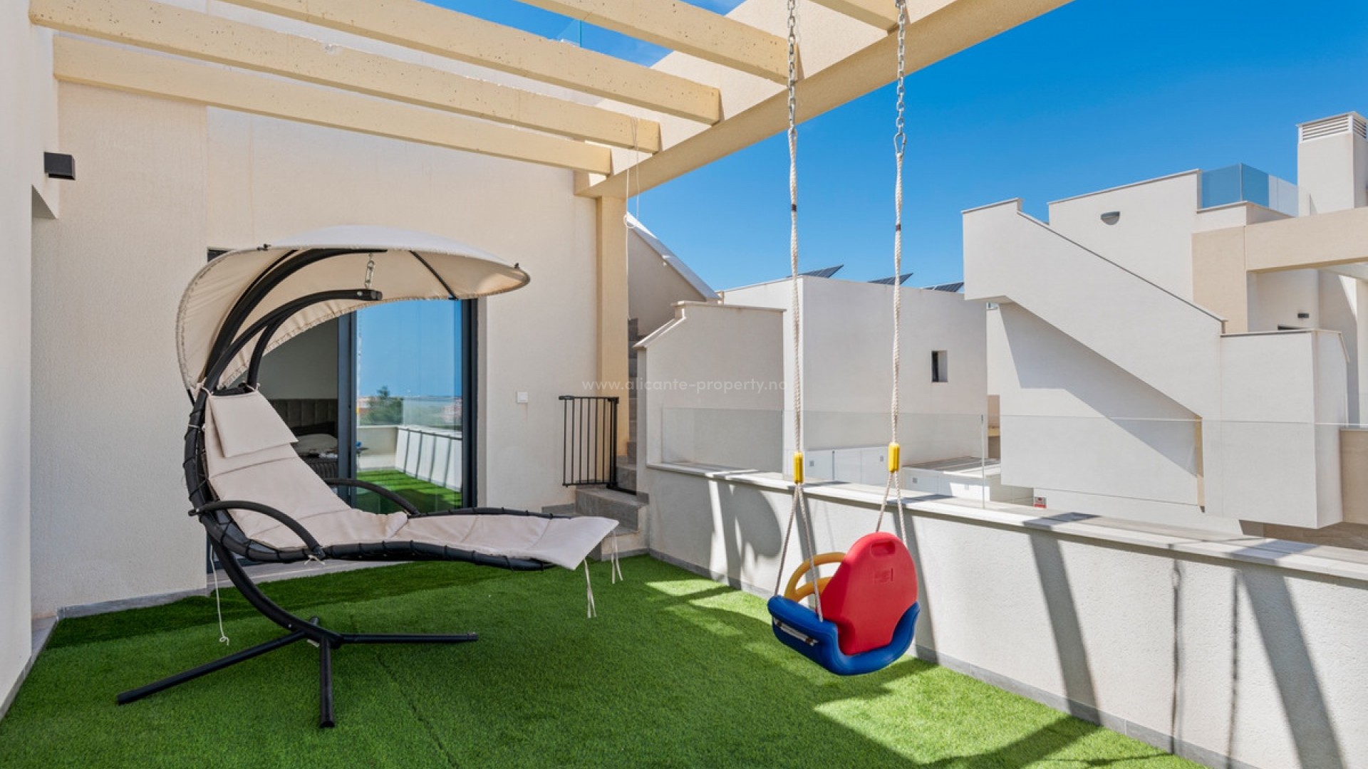 Villa in Los Montesinos Centro