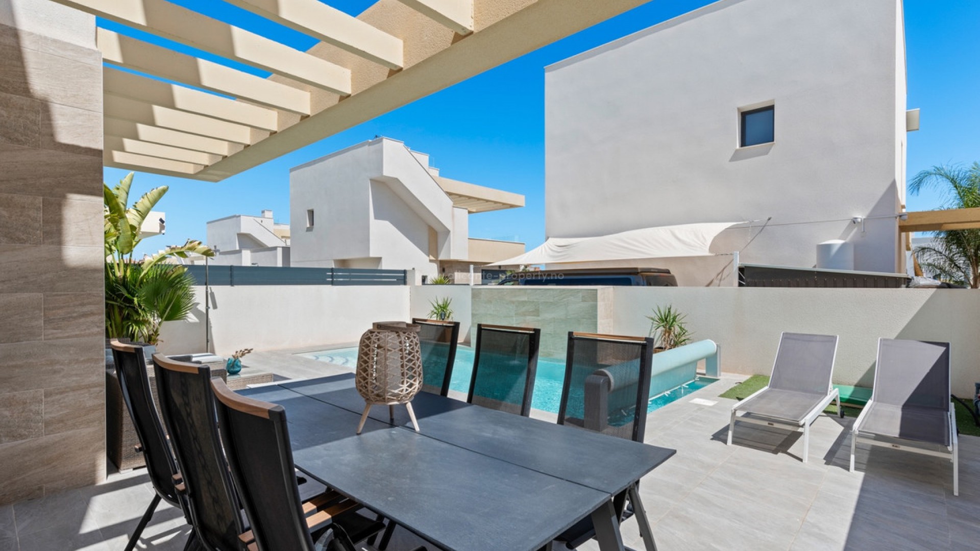 Villa in Los Montesinos Centro