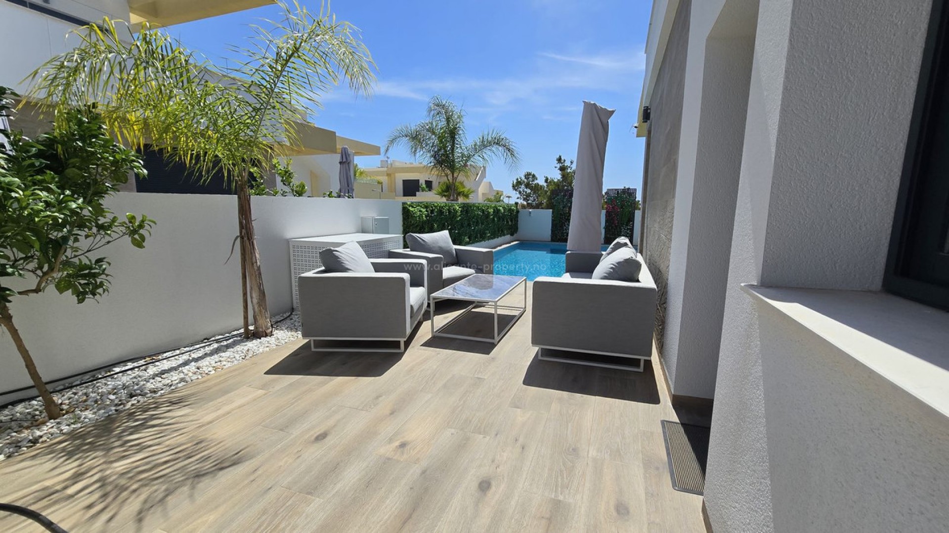 Villa in Los Montesinos Centro