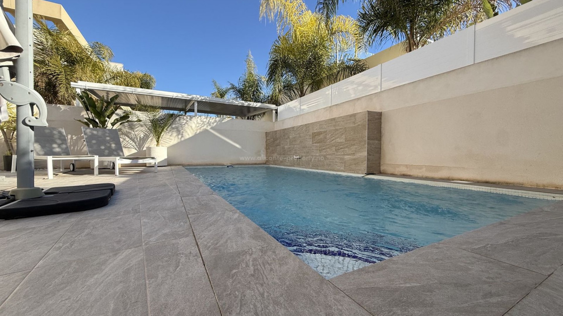 Villa in Los Montesinos Centro