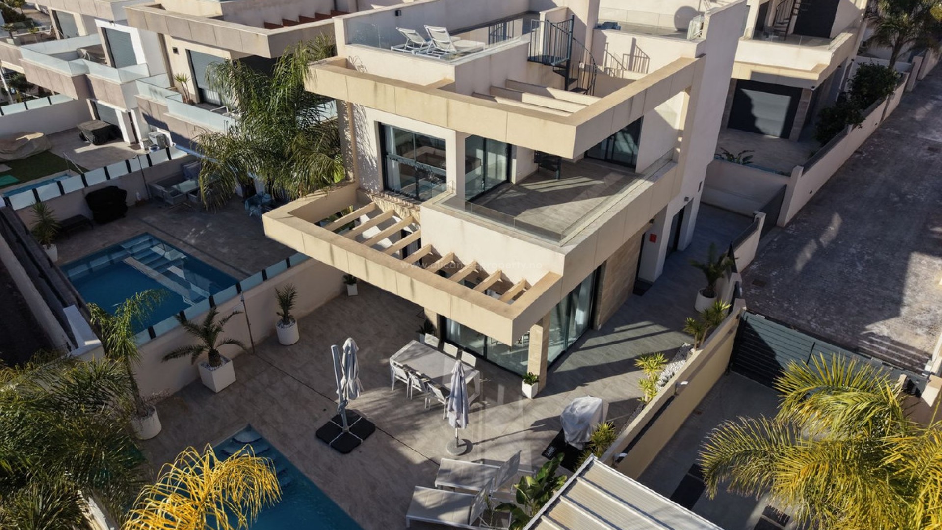 Villa in Los Montesinos Centro