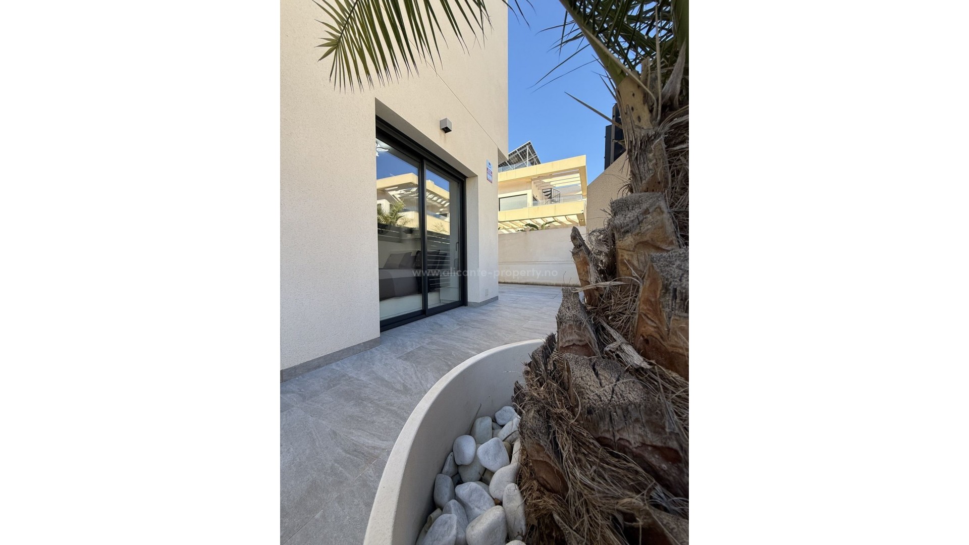 Villa in Los Montesinos Centro