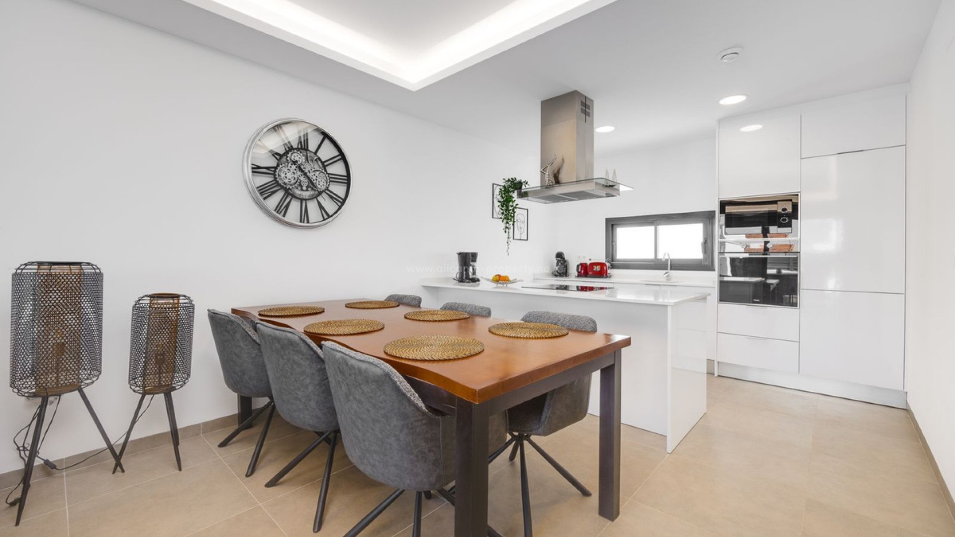 Villa in Los Montesinos Centro