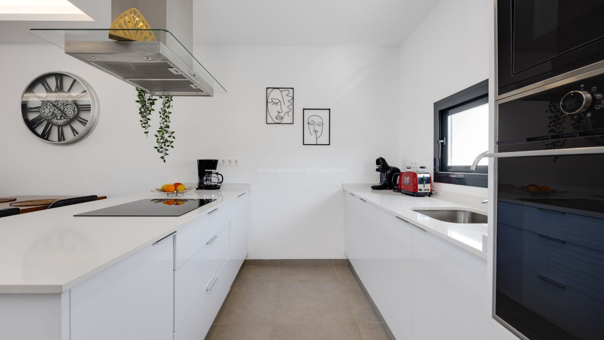 Villa in Los Montesinos Centro