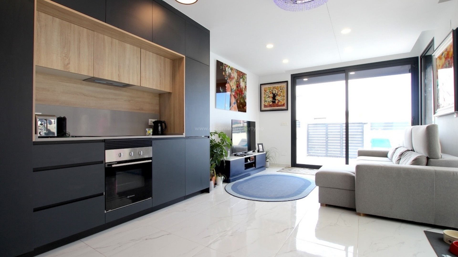 Villa in Los Montesinos Centro