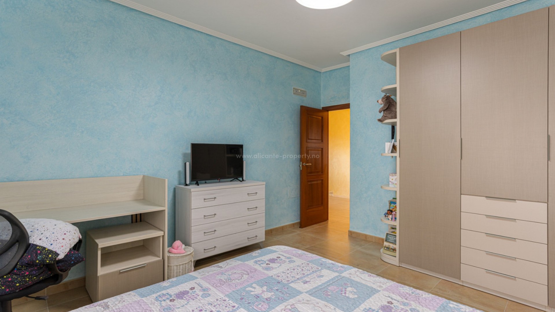 Villa in Los Montesinos Centro