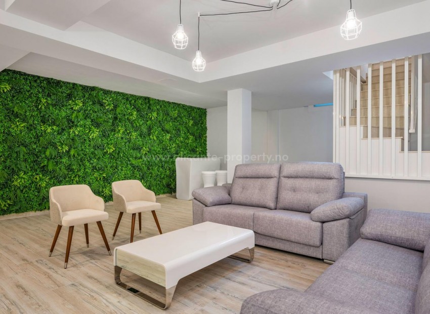 Villa in Los Montesinos Centro