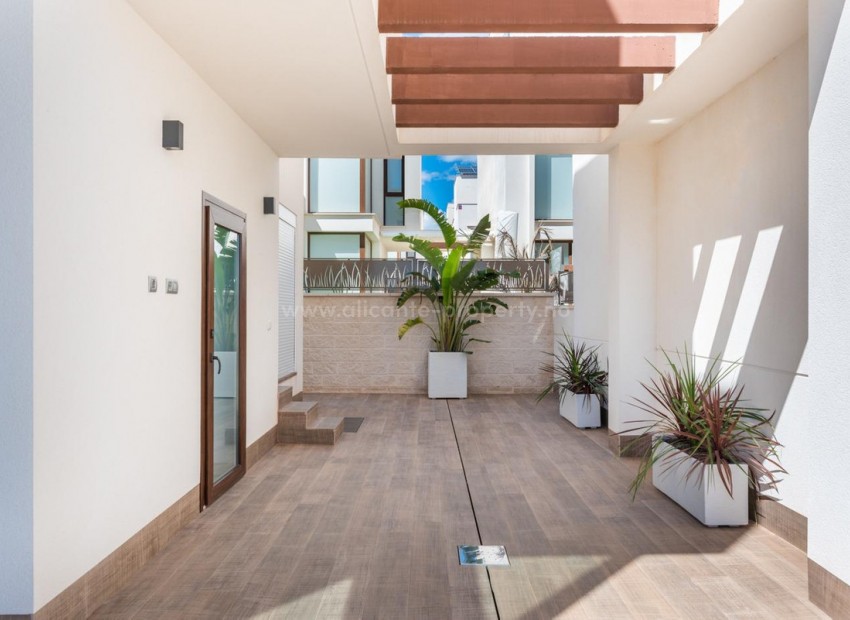 Villa in Los Montesinos Centro